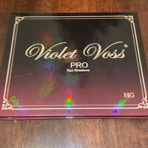 Violet Voss Holy Grail Eyeshadow Palette